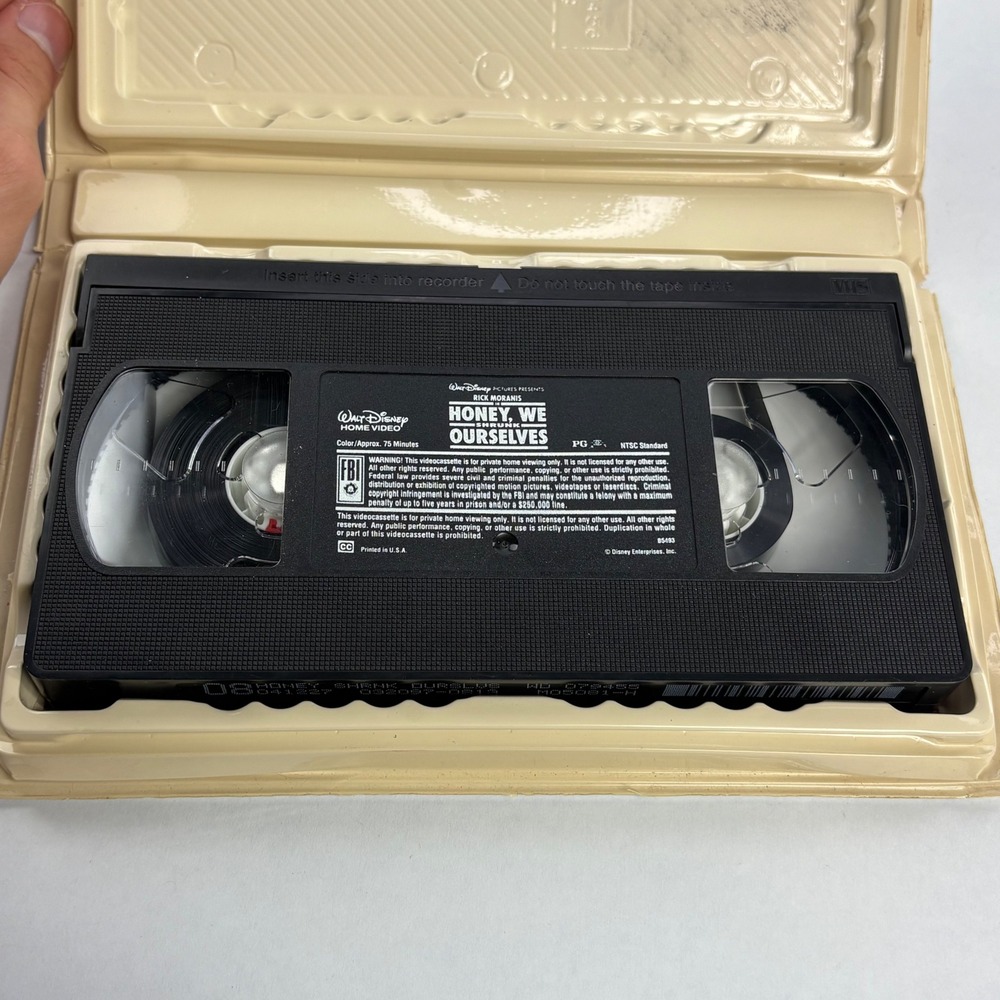 Honey We Shrunk Ourselves VHS Disney Rick Moranis 1997 Clamshell Case 8007 - Picture 8 of 9